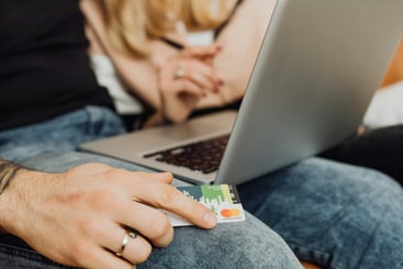Blog_Emergency expenses and credit cards dilemma